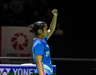 Swiss Open: Tunjung to Face Marin in Final